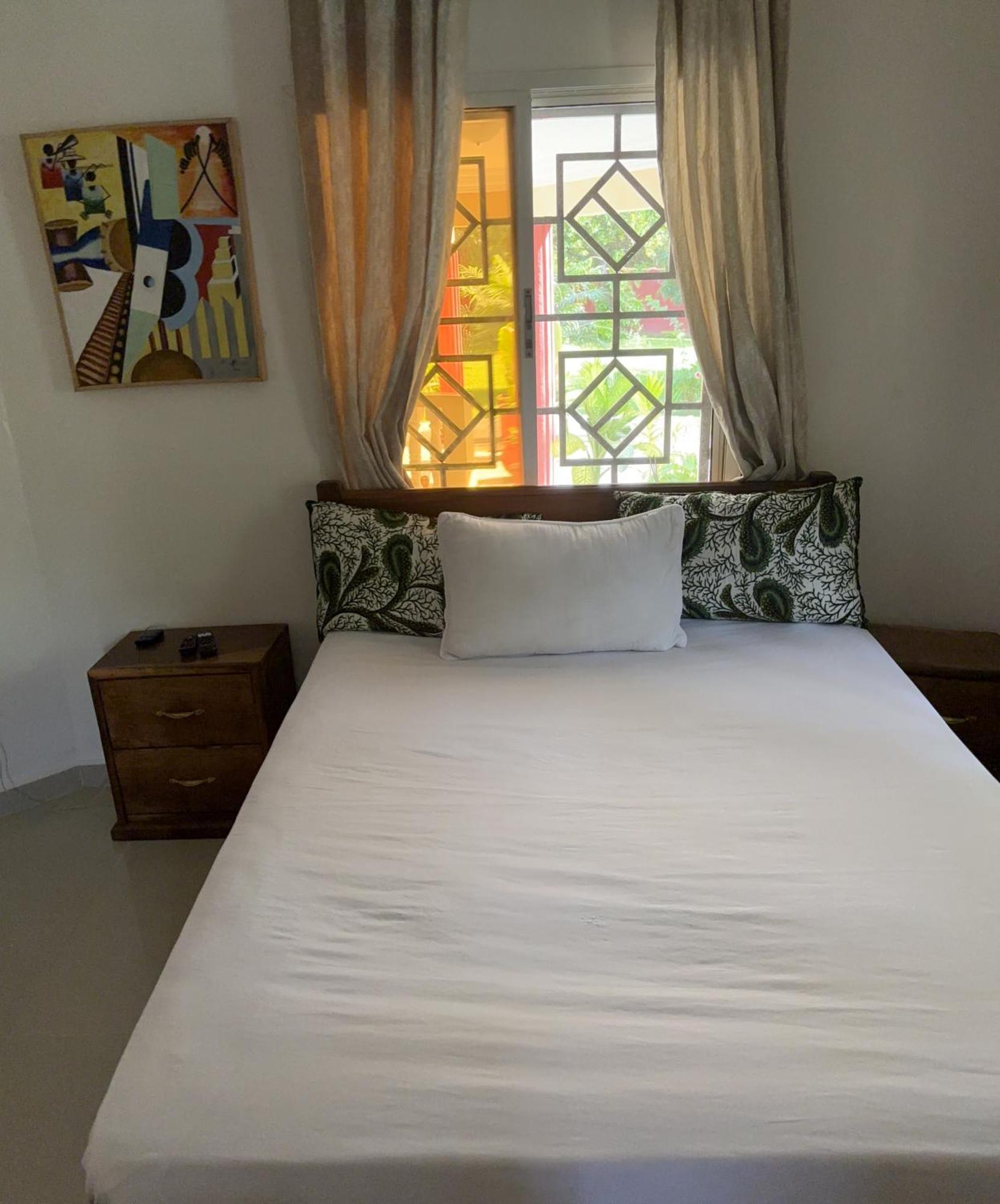 Heda House Bed and Breakfast Sanyang Exteriör bild